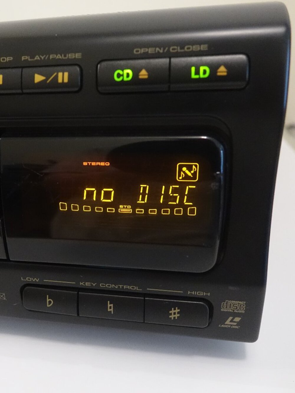 Pioneer CLD-V860 Karaoke CD/CDV/LD Both Sides Play Laser Disc Player - Picture 8 of 15